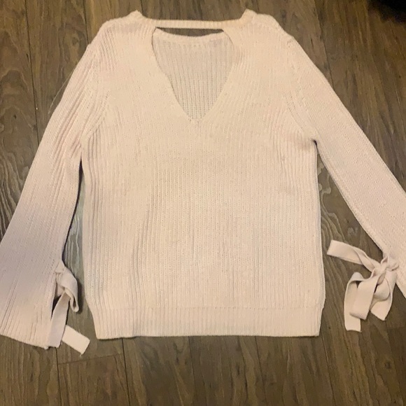 Pink V neck sweater - Picture 1 of 1